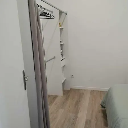 Large 40m2 Prox Lille-metro-tram *