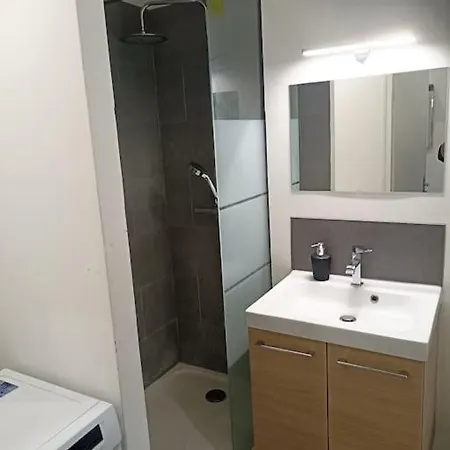 Large 40m2 Prox Lille-métro-tram Apartamento *