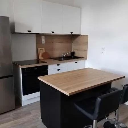Large 40m2 Prox Lille-metro-tram Apartment